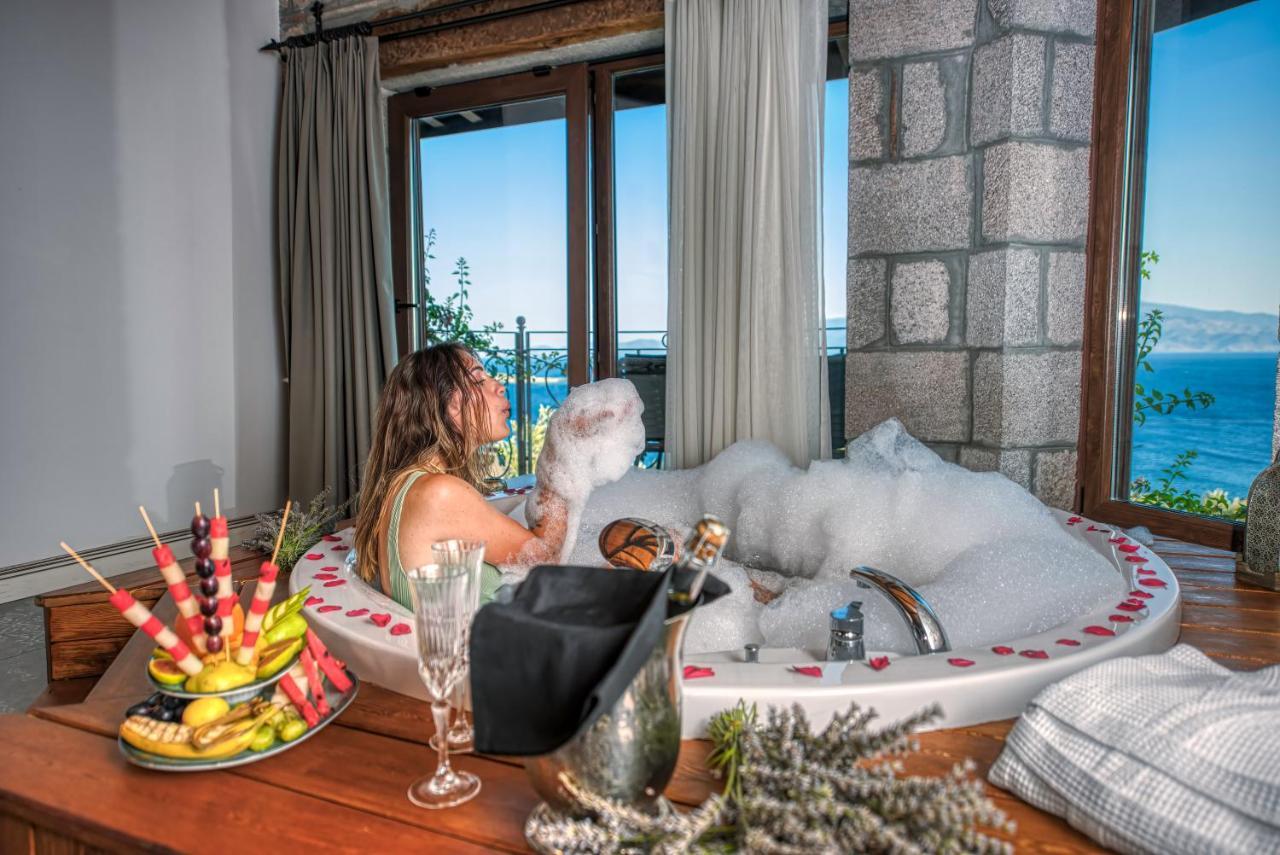 Assos Dionysos Special Class Hotel Adults Only 12 Years Екстериор снимка